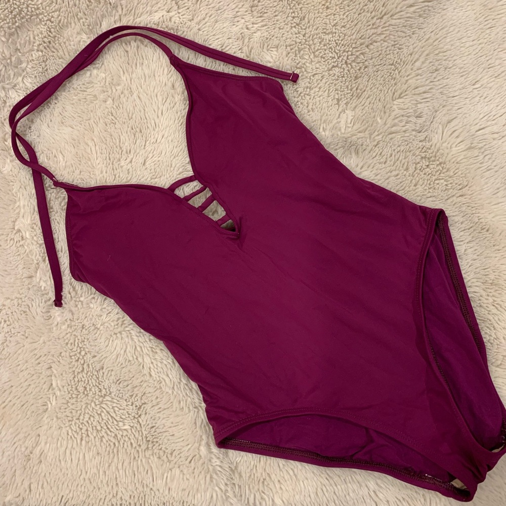 Nordstrom La Blanca One Piece Swimsuit KEYHOLE